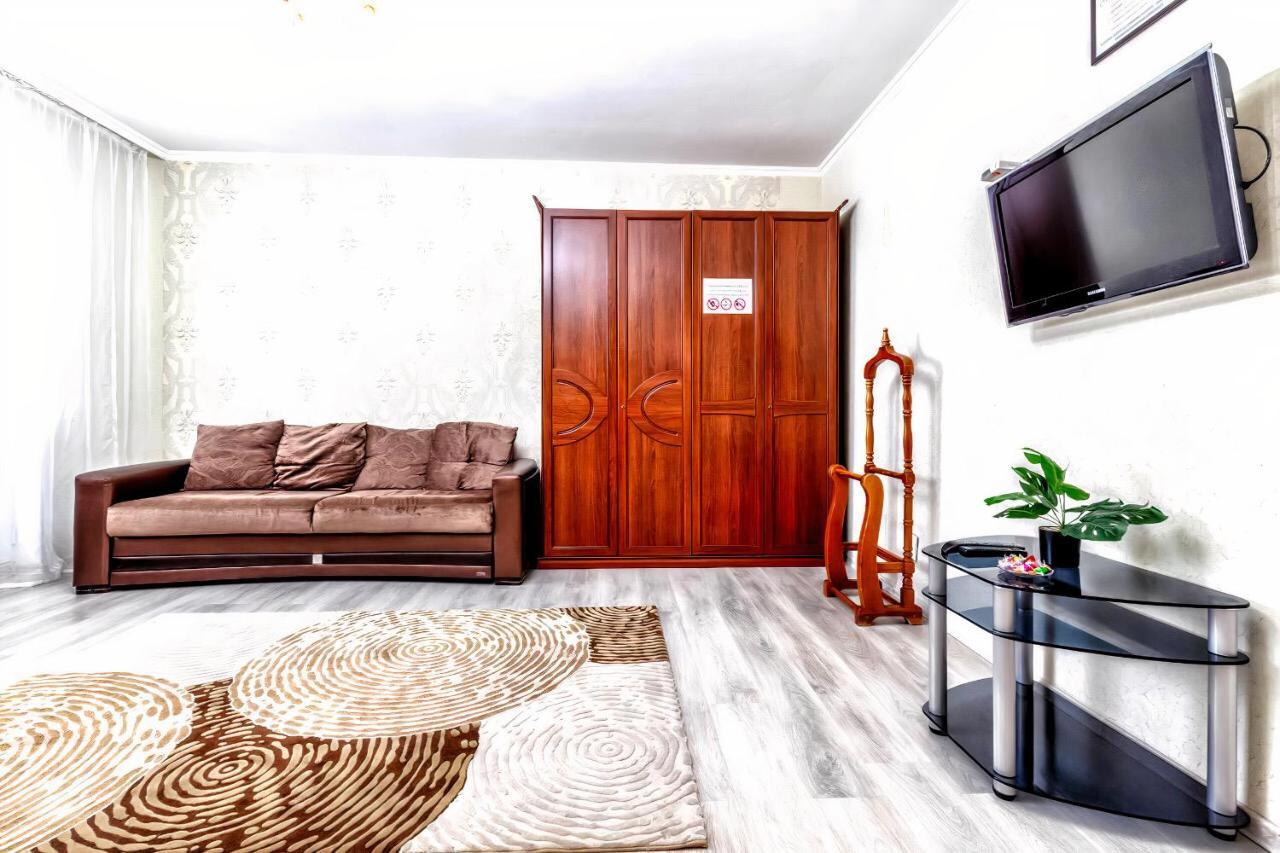 Apartments Near Bayterek Astana Bagian luar foto